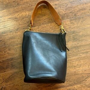 Madewell + Clare V ➡️ Large Lisbon O-Ring Bucket Bag with Clare V Strap